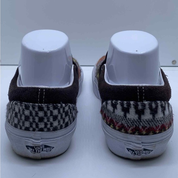 Vans Classic Slip-On Fair Isle Brown Textile Unisex Women’s Shoes Size 6.5 - Picture 6 of 9